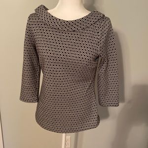 Boden scoop neck top. Size 8R. White/navy.